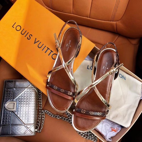 Louis Vuitton Flat Sandals 010